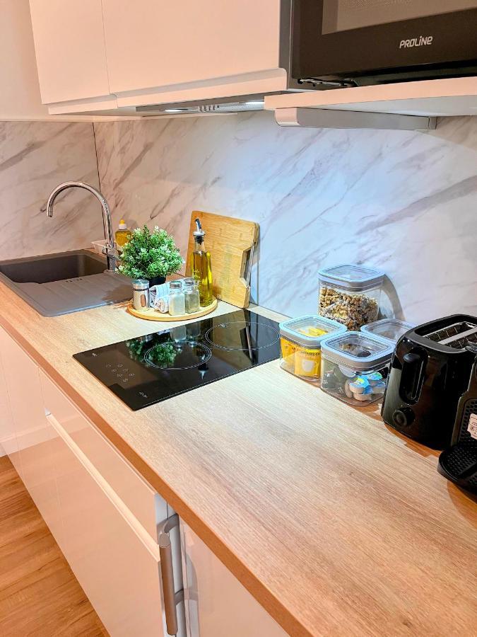 Sunshine Getaway - Stylish Studio In The Heart Of Nisa Exterior foto