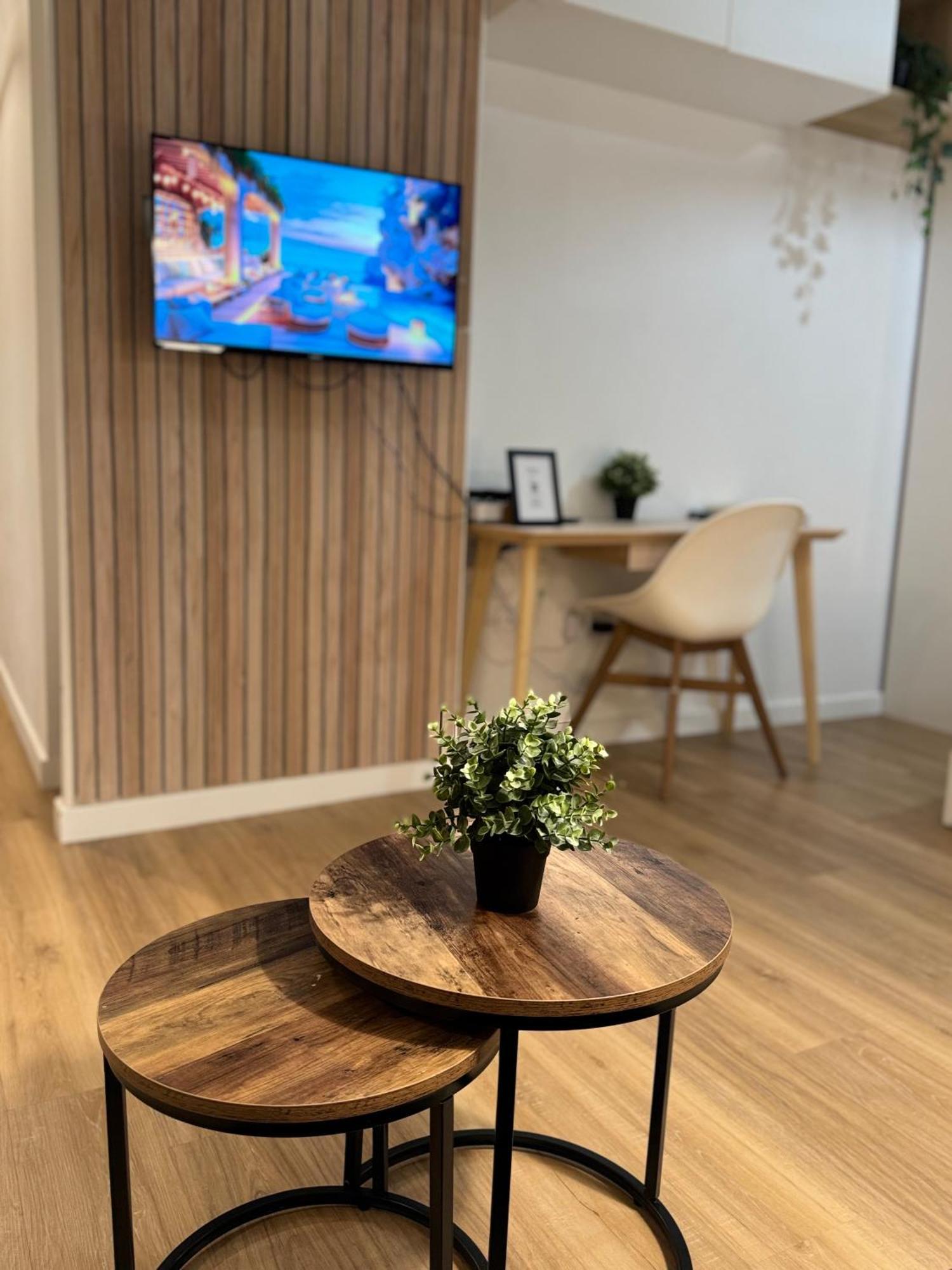Sunshine Getaway - Stylish Studio In The Heart Of Nisa Exterior foto